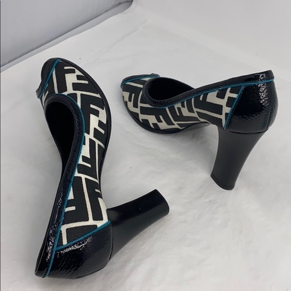 Fendi Sz 35.5 Zucca Block High Peep Toe Heels - Picture 4 of 12